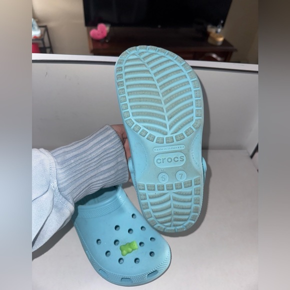 Blue Crocs - Picture 4 of 4